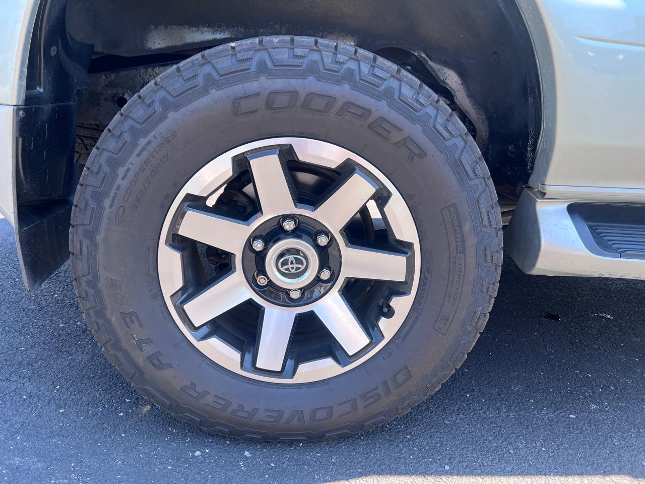 Lexus GX 470 4dr SUV 4WD 2005