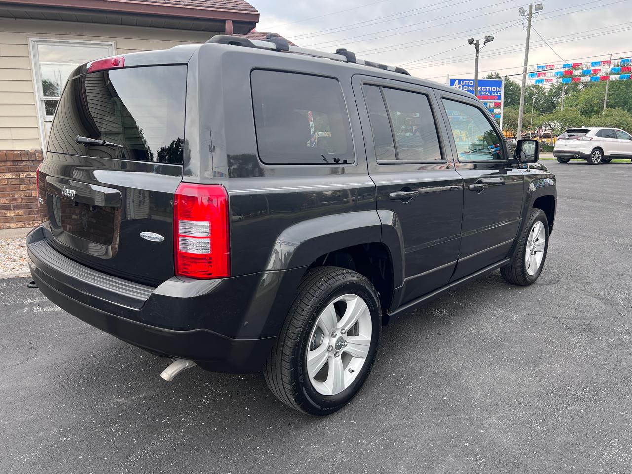 Jeep Patriot 4WD 4dr Latitude X 2011