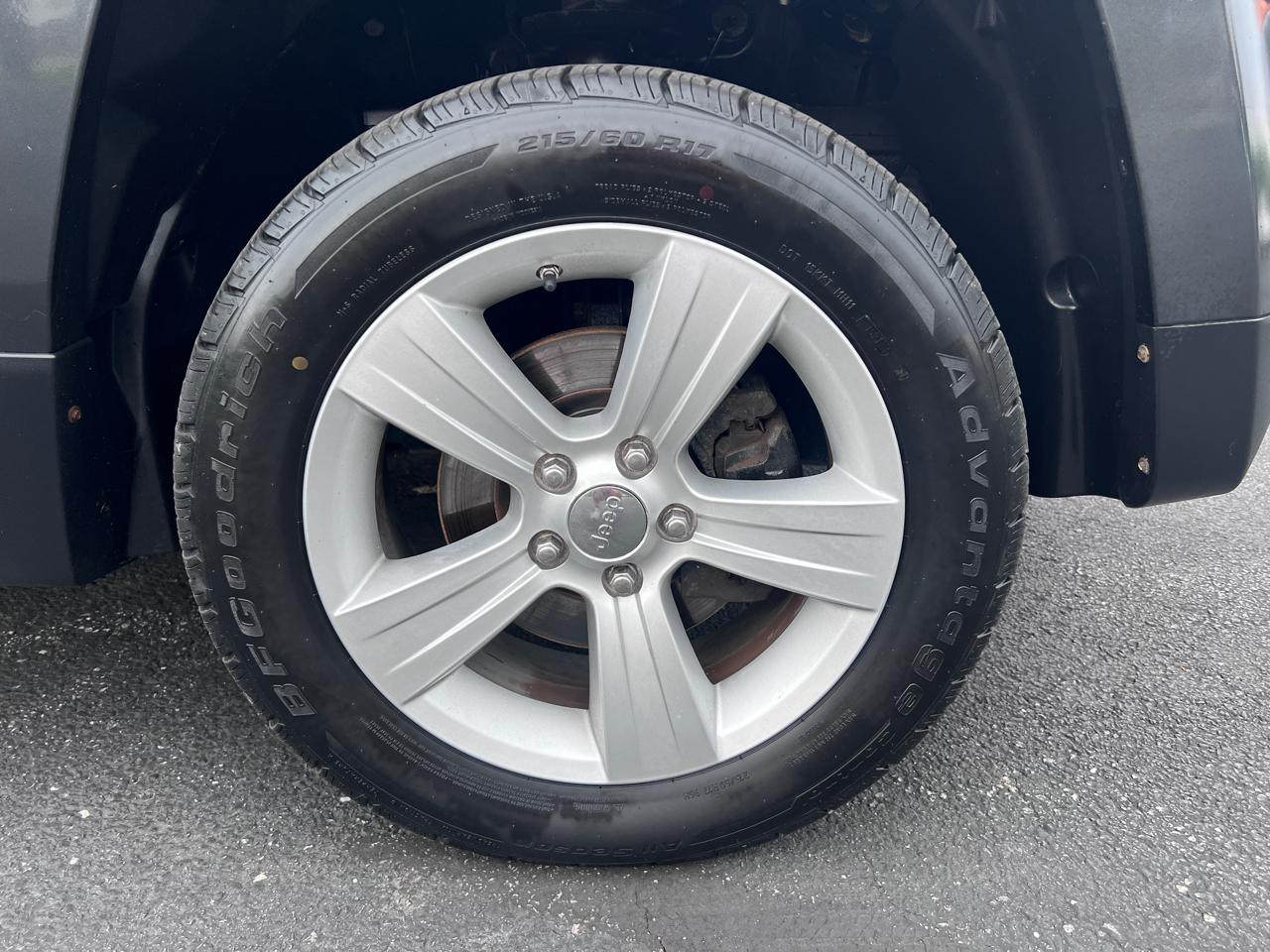 Jeep Patriot 4WD 4dr Latitude X 2011
