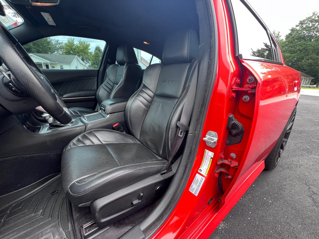 Dodge Charger 4dr Sdn SRT 392 RWD 2017