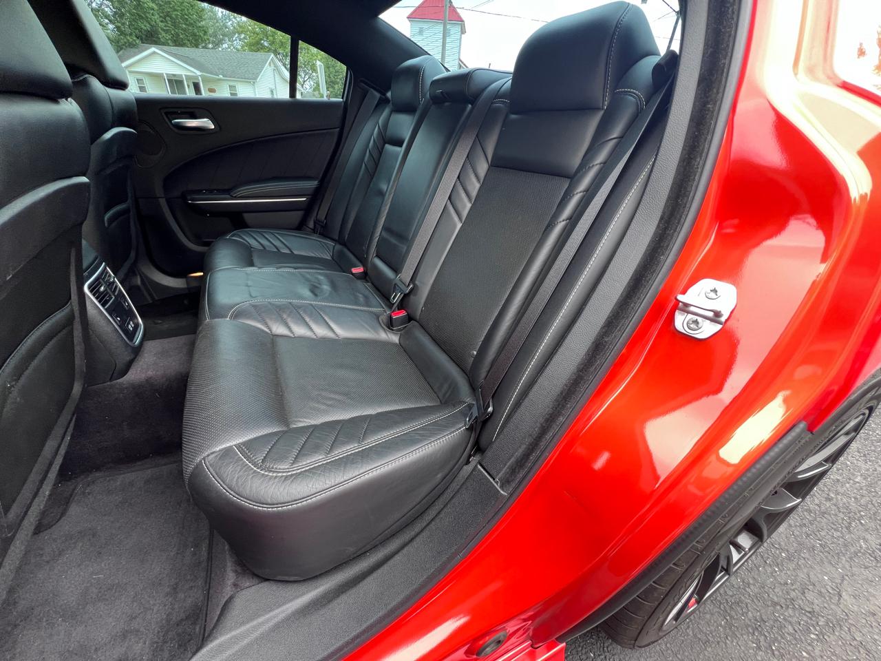 Dodge Charger 4dr Sdn SRT 392 RWD 2017