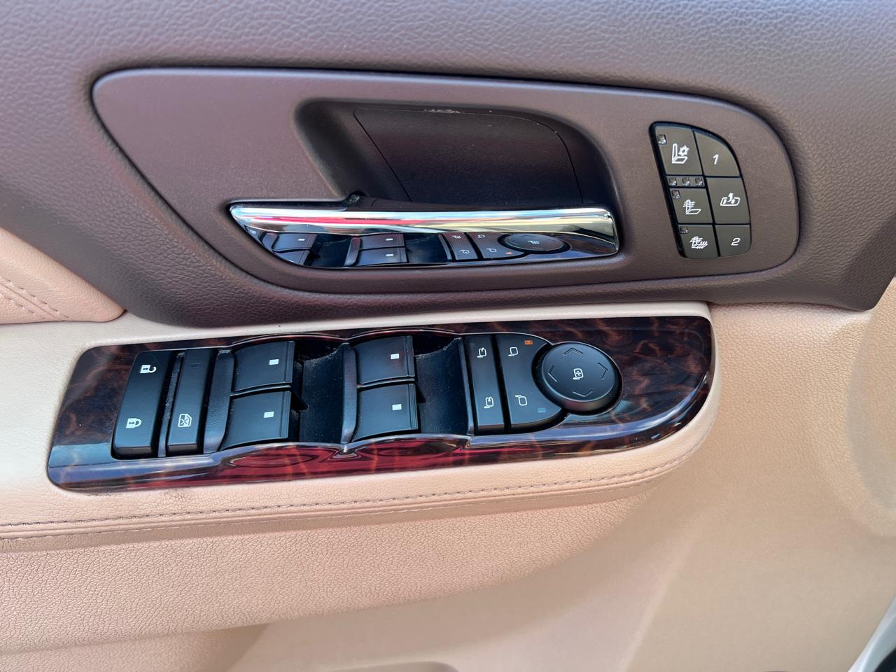 GMC Yukon AWD 4dr 1500 Denali 2013