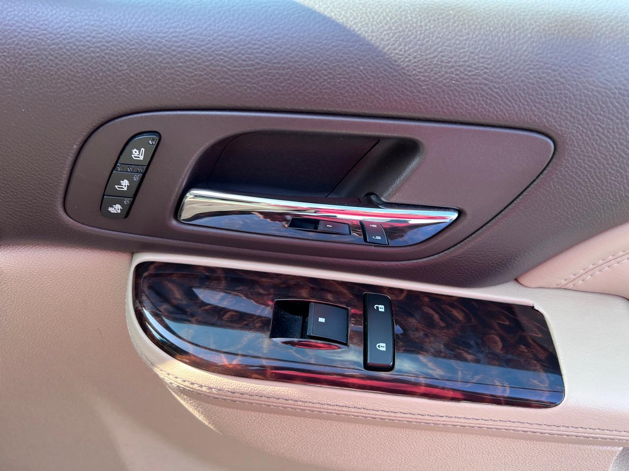GMC Yukon AWD 4dr 1500 Denali 2013