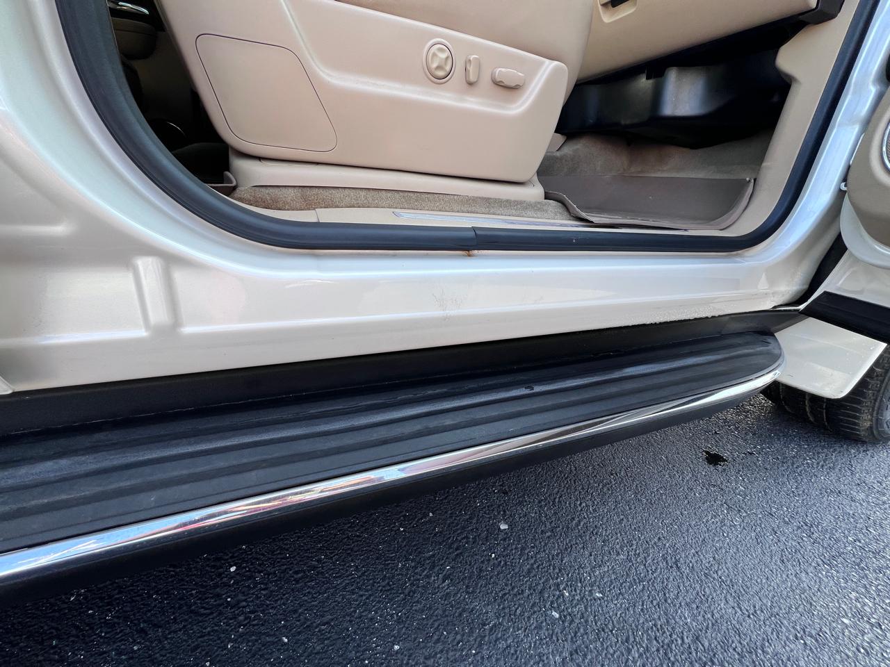 GMC Yukon AWD 4dr 1500 Denali 2013