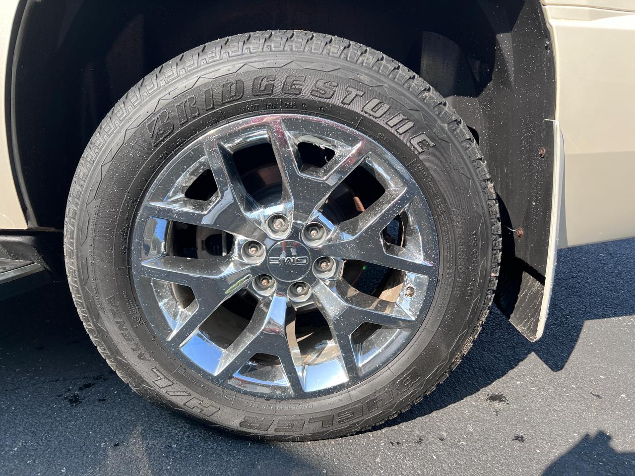 GMC Yukon AWD 4dr 1500 Denali 2013