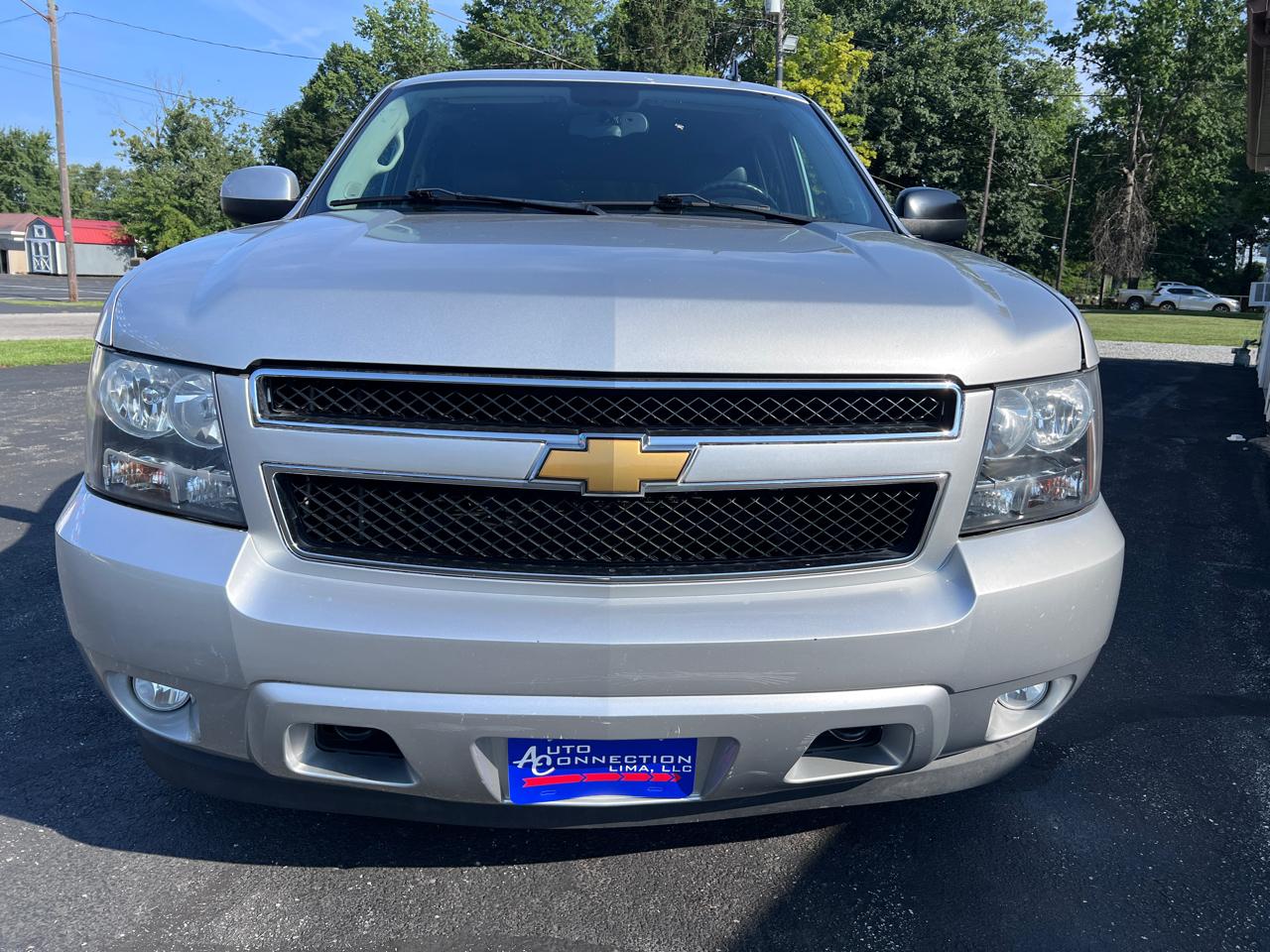 Chevrolet Suburban 4WD 4dr 1500 LT 2013