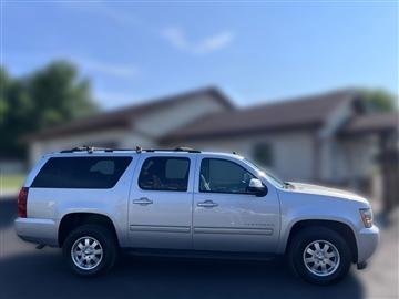 2013 Chevrolet Suburban 4WD 4dr 1500 LT