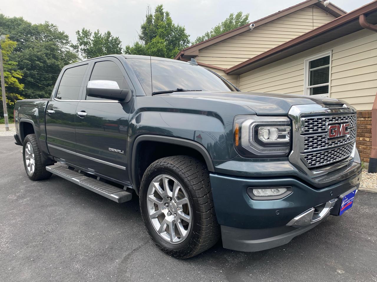 GMC Sierra 1500 4WD Crew Cab 143.5" Denali 2017