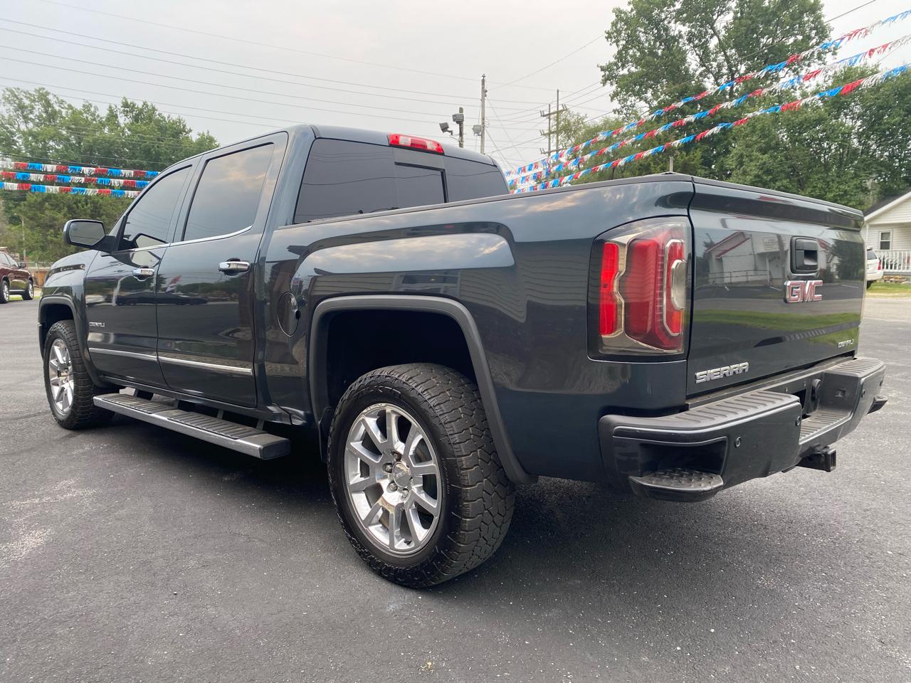 GMC Sierra 1500 4WD Crew Cab 143.5" Denali 2017