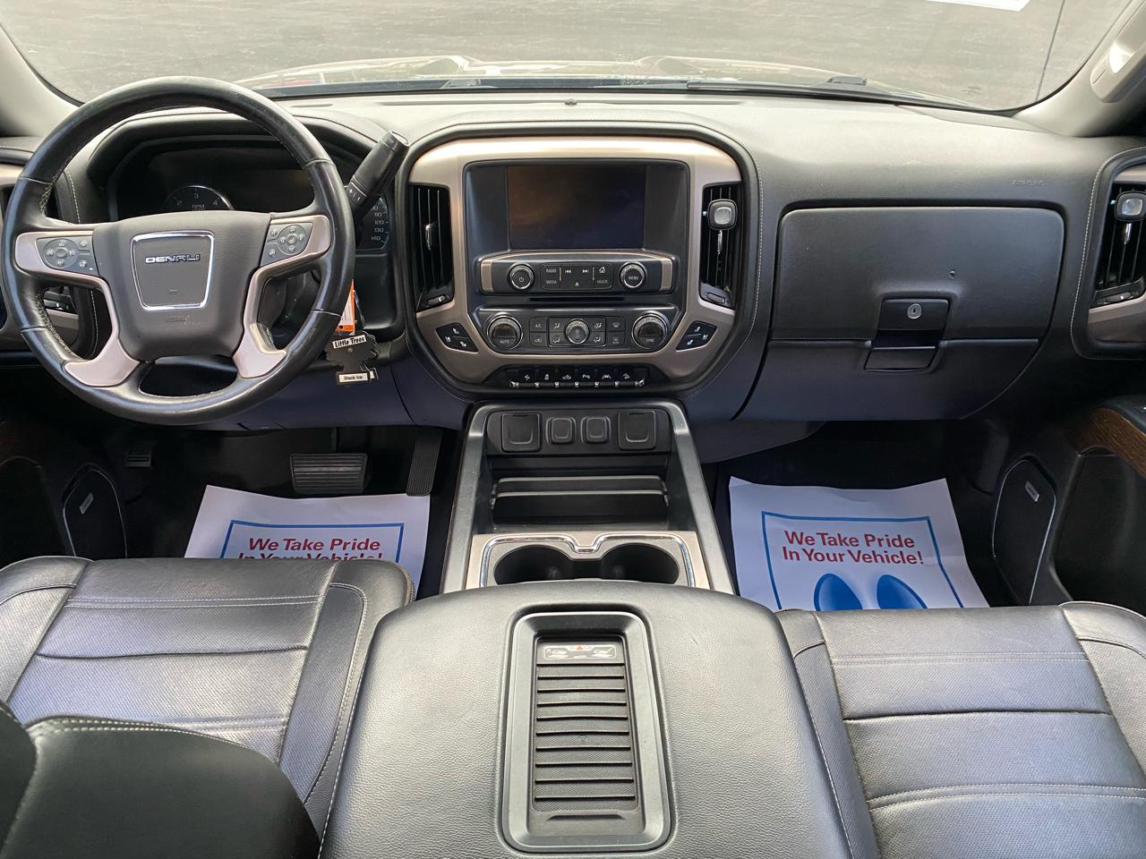 GMC Sierra 1500 4WD Crew Cab 143.5" Denali 2017