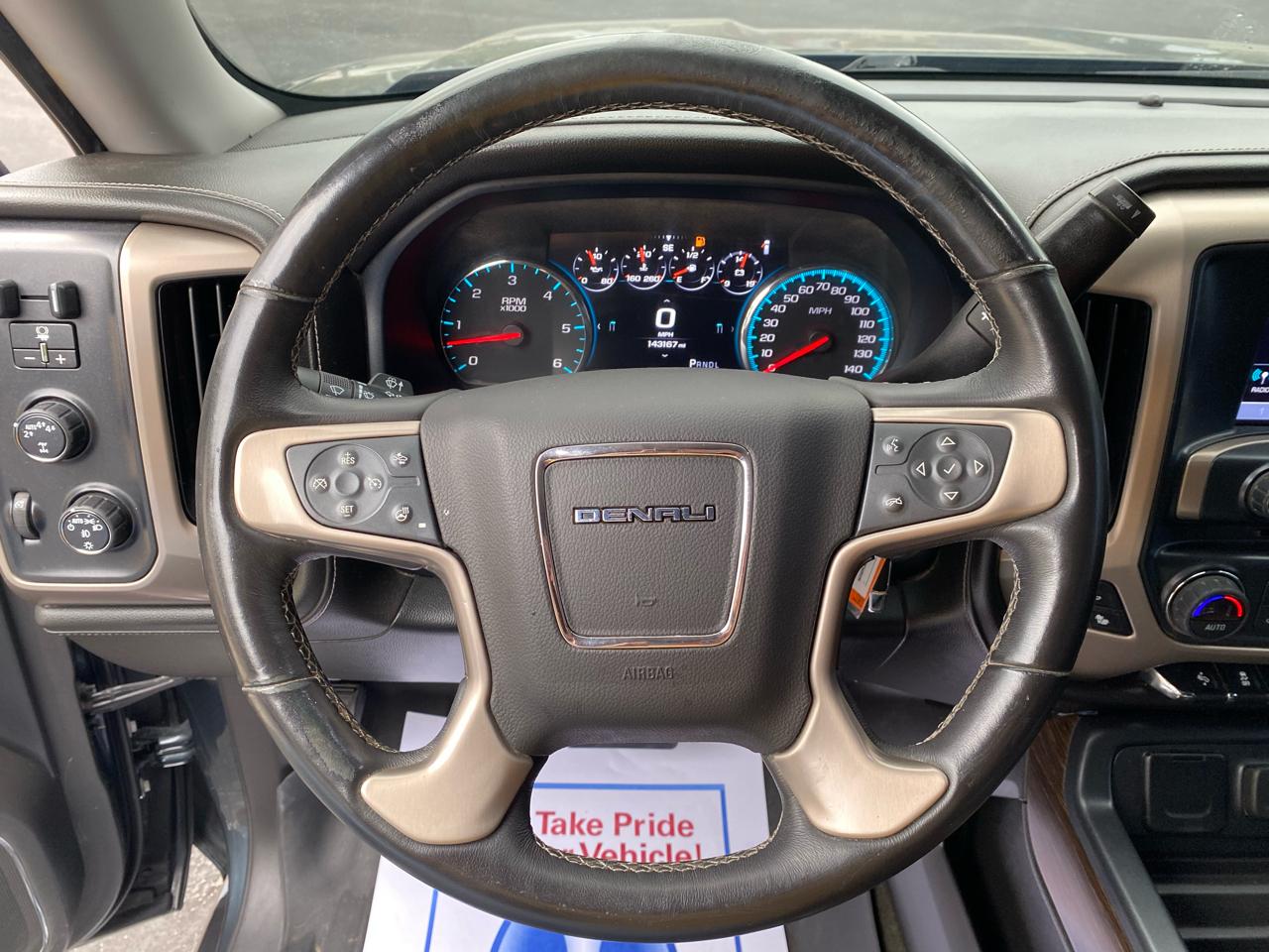 GMC Sierra 1500 4WD Crew Cab 143.5" Denali 2017