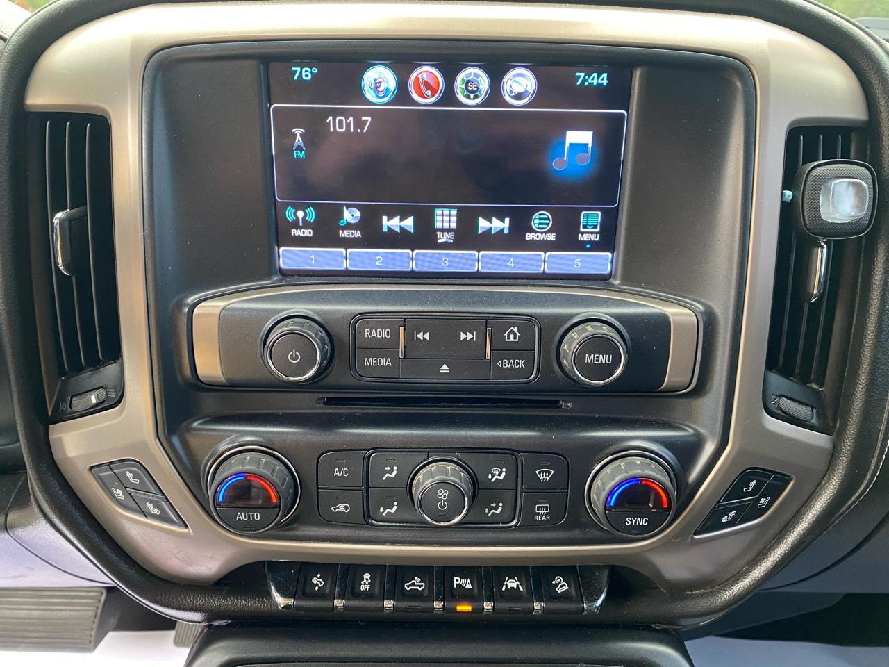 GMC Sierra 1500 4WD Crew Cab 143.5" Denali 2017