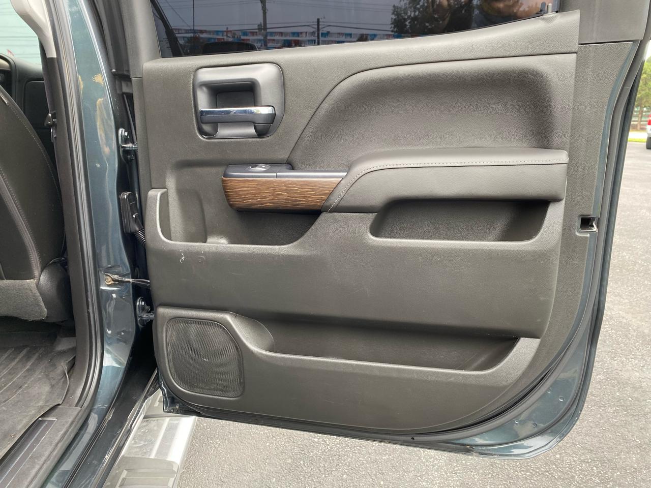 GMC Sierra 1500 4WD Crew Cab 143.5" Denali 2017