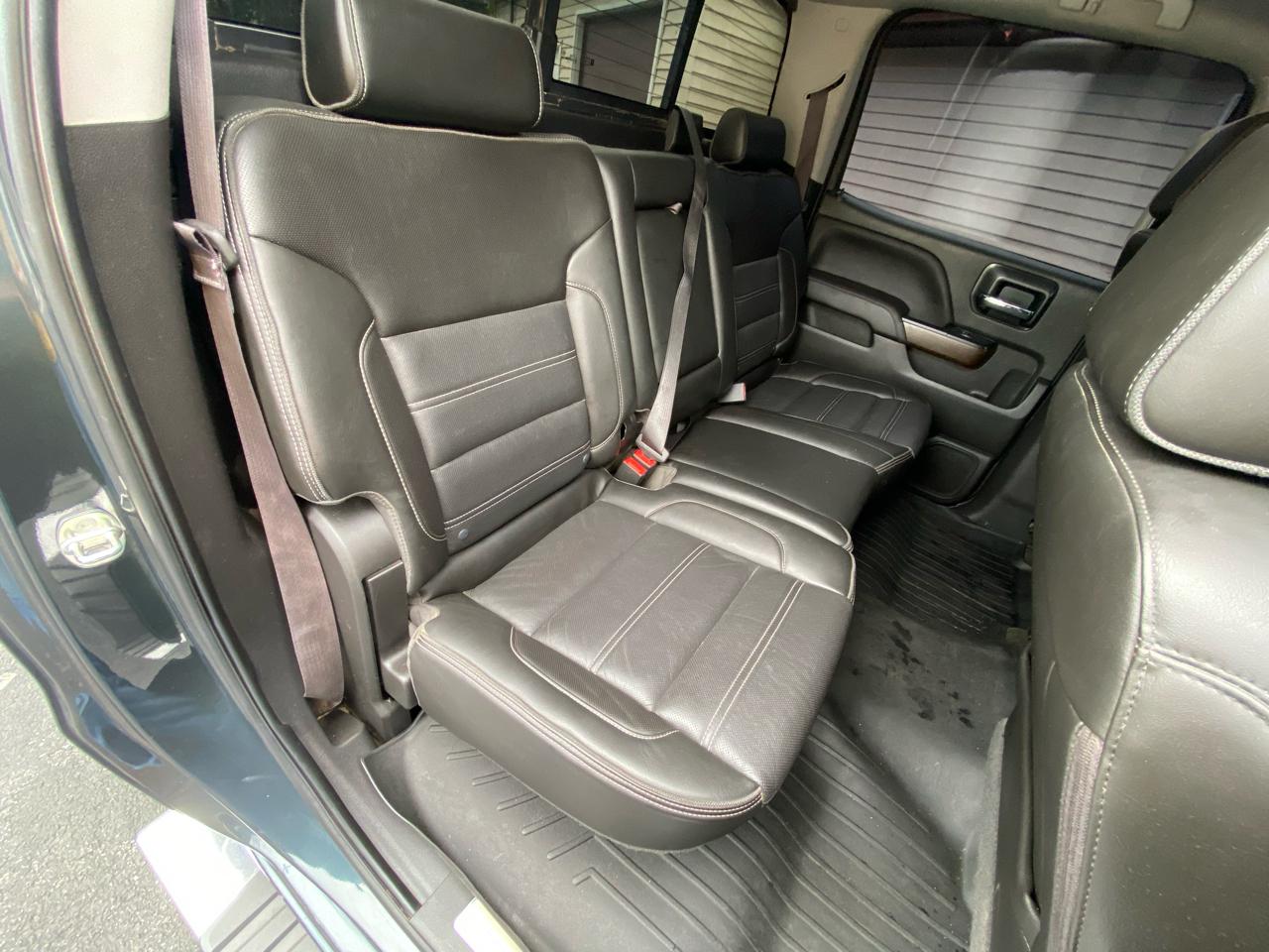GMC Sierra 1500 4WD Crew Cab 143.5" Denali 2017