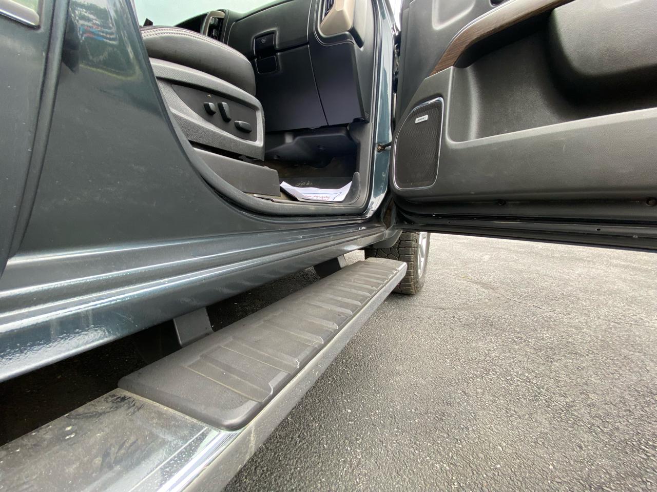 GMC Sierra 1500 4WD Crew Cab 143.5" Denali 2017