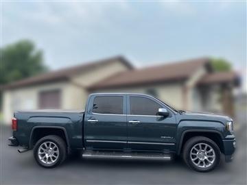 2017 GMC Sierra 1500 4WD Crew Cab 143.5" Denali