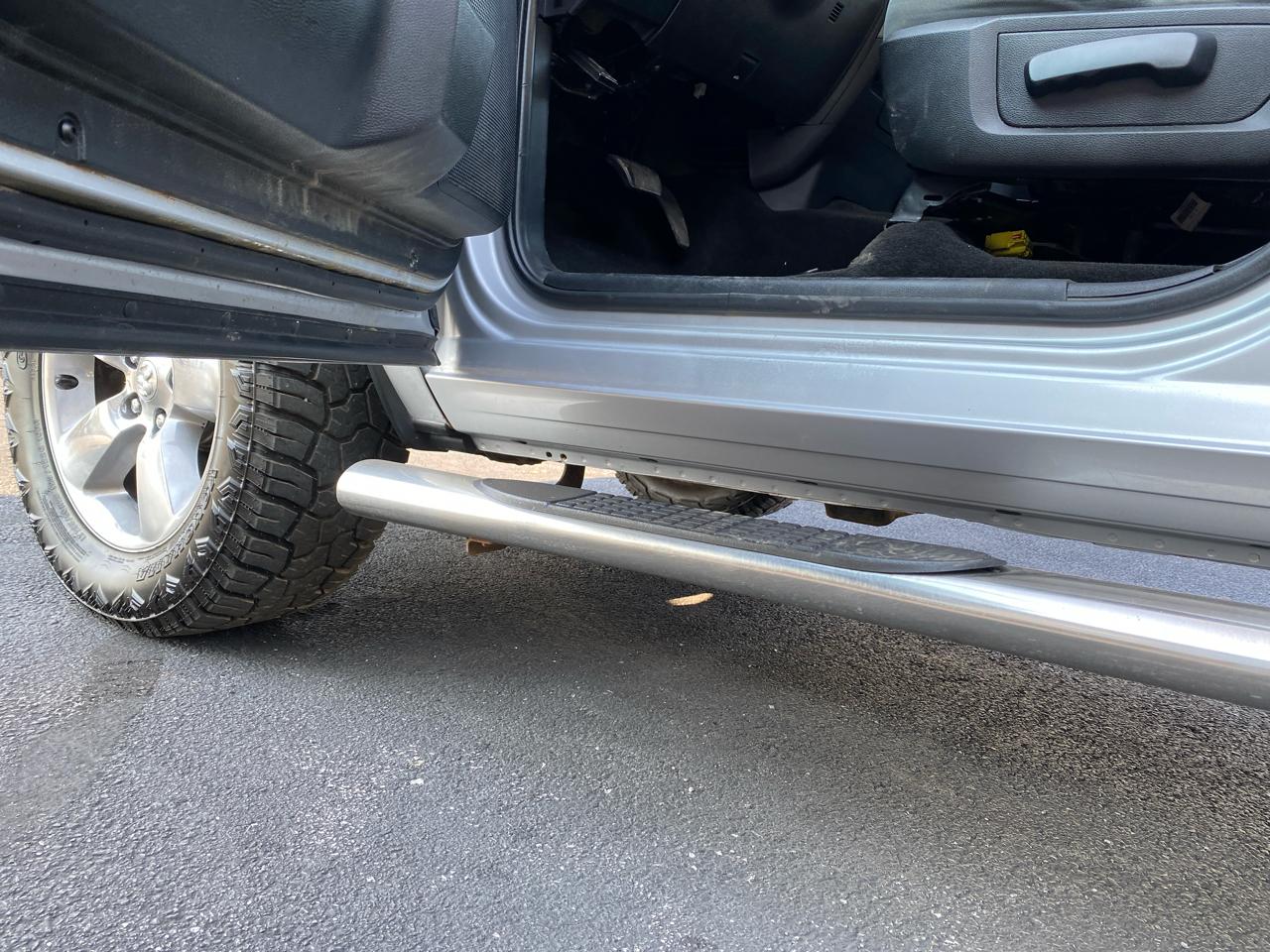 RAM 1500 4WD Crew Cab 140.5" Express 2014