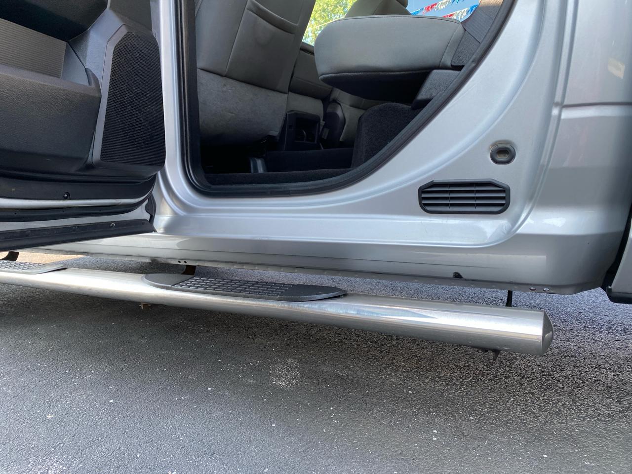RAM 1500 4WD Crew Cab 140.5" Express 2014