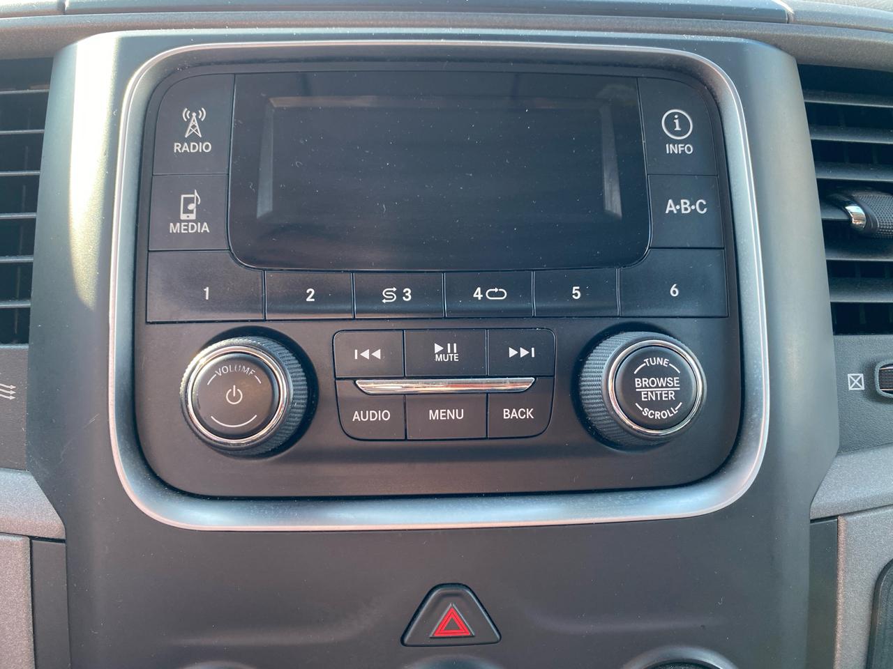 RAM 1500 4WD Crew Cab 140.5" Express 2014
