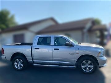 2014 RAM 1500 4WD Crew Cab 140.5" Express