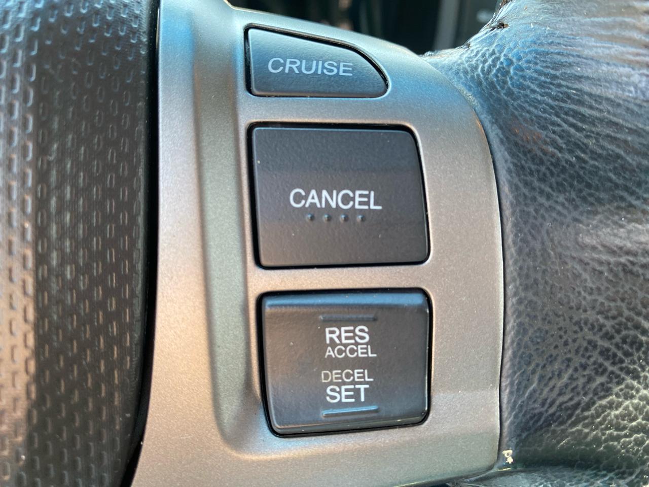 Honda Ridgeline 4WD Crew Cab Sport 2012