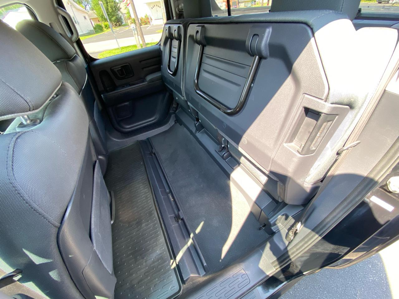 Honda Ridgeline 4WD Crew Cab Sport 2012