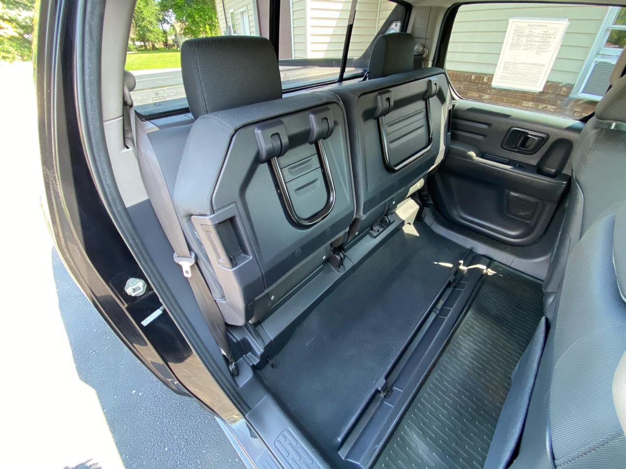 Honda Ridgeline 4WD Crew Cab Sport 2012