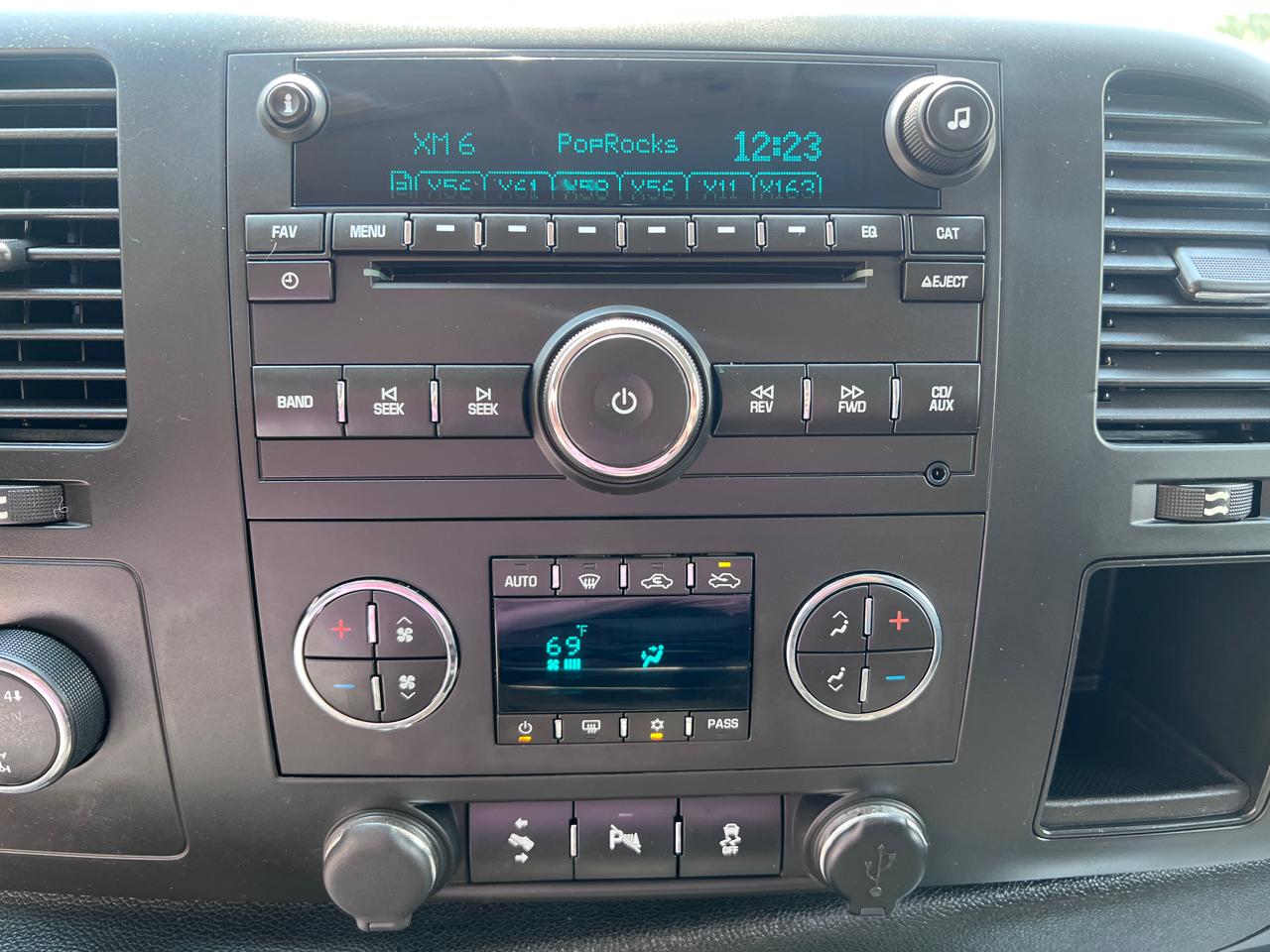 Chevrolet Silverado 1500 4WD Crew Cab 143.5" LT 2013
