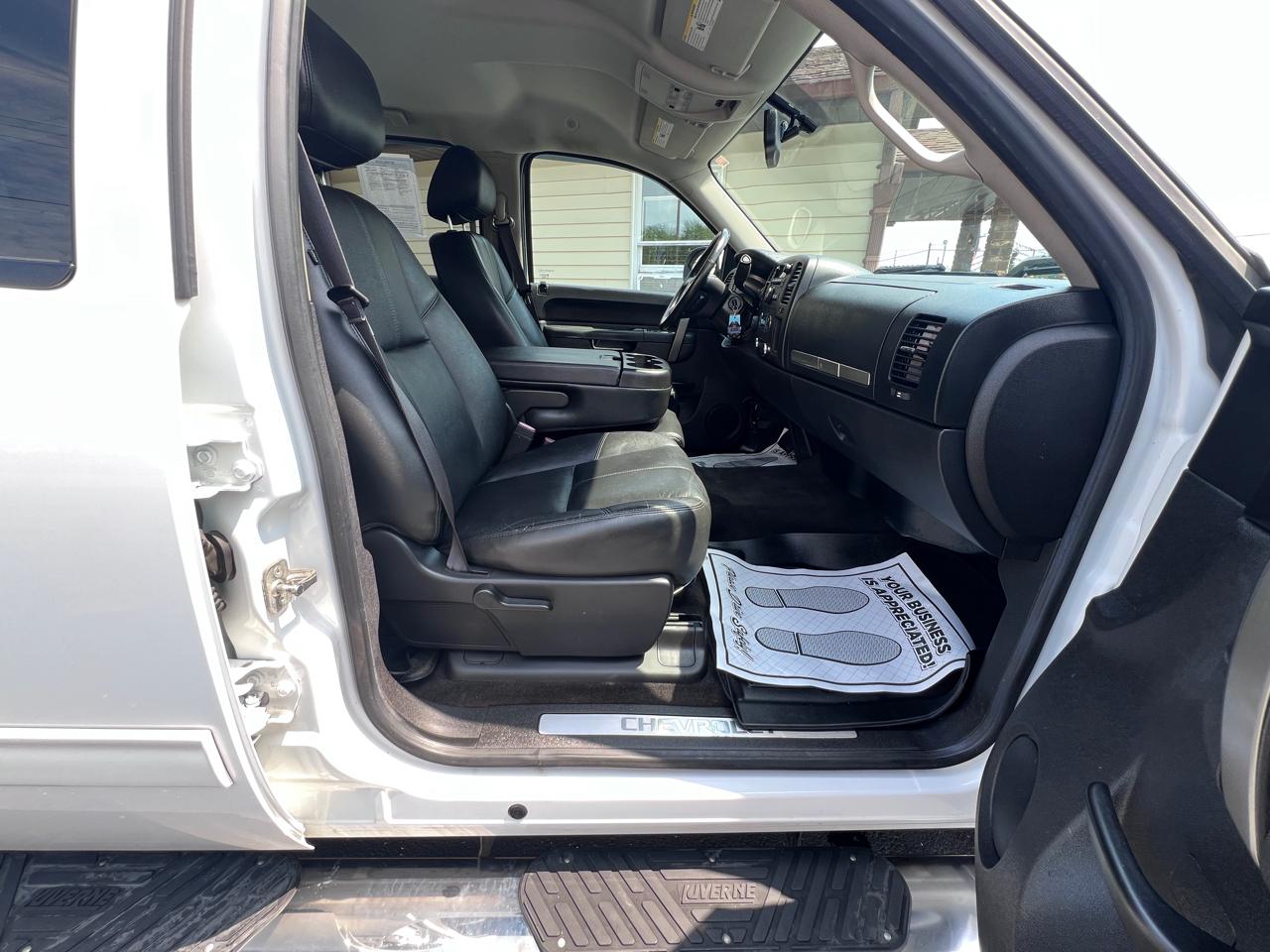 Chevrolet Silverado 1500 4WD Crew Cab 143.5" LT 2013