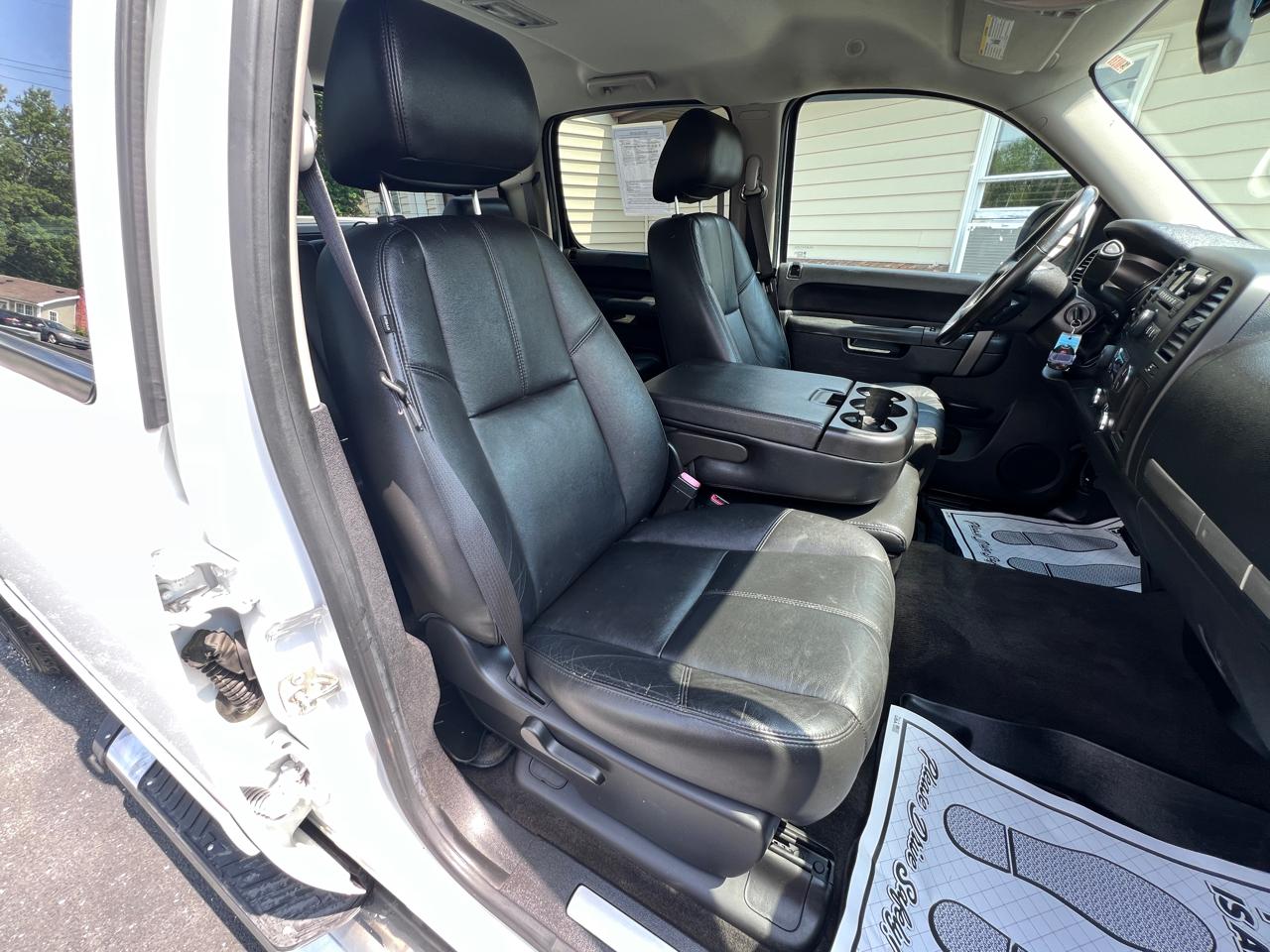 Chevrolet Silverado 1500 4WD Crew Cab 143.5" LT 2013