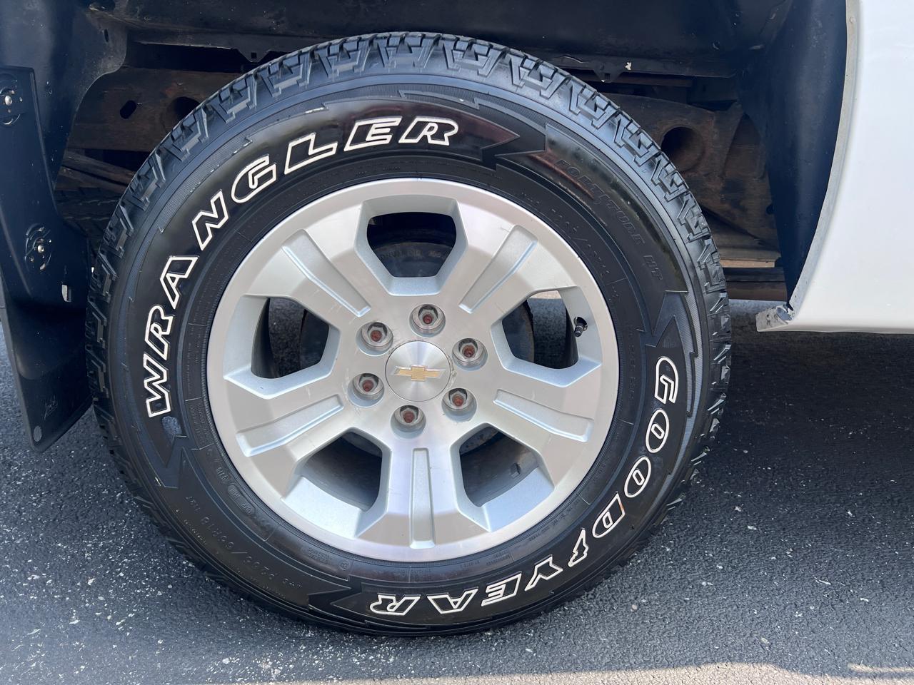 Chevrolet Silverado 1500 4WD Crew Cab 143.5" LT 2013