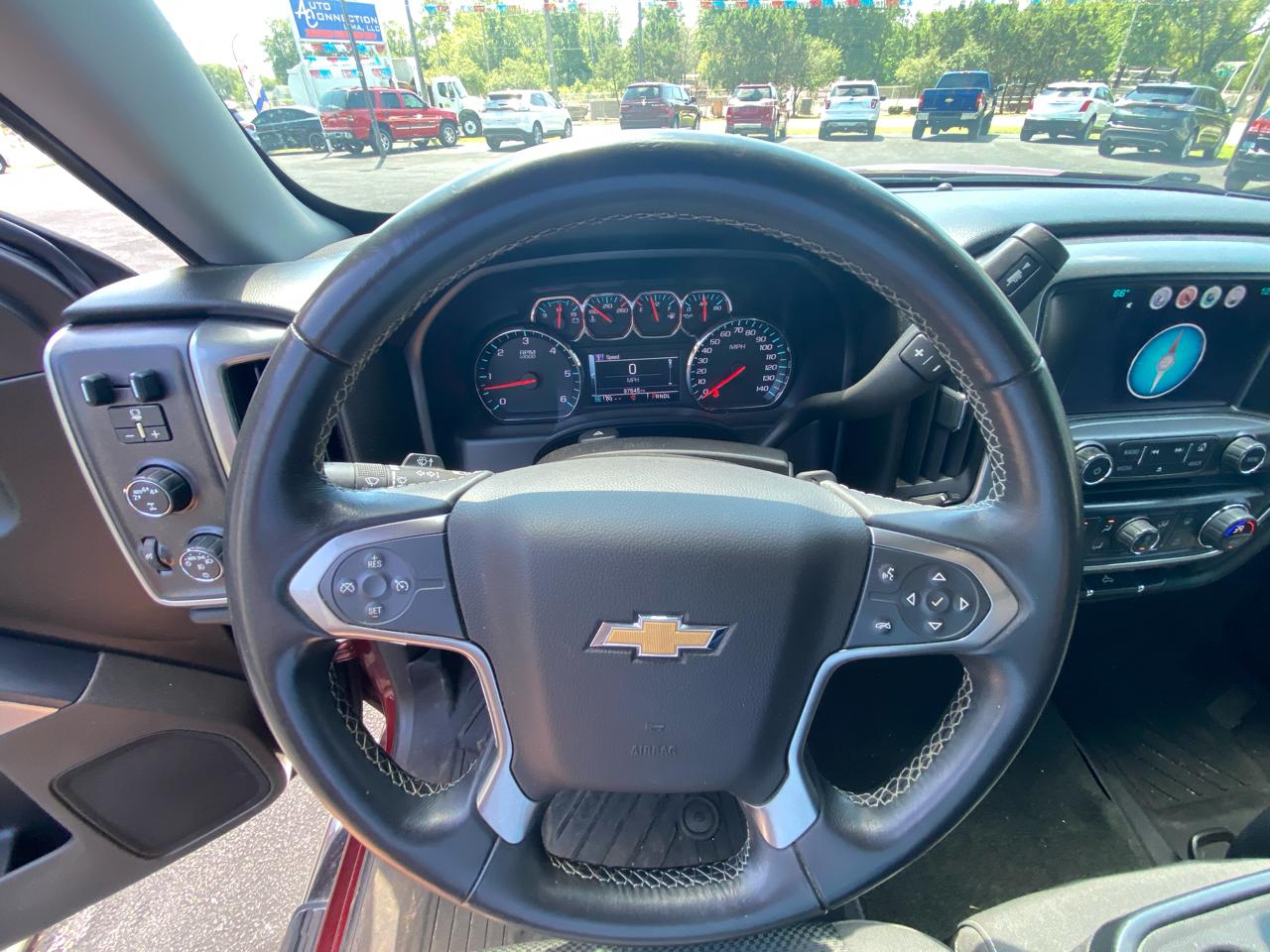 Chevrolet Silverado 1500 4WD Crew Cab 143.5" LT w/1LT 2017