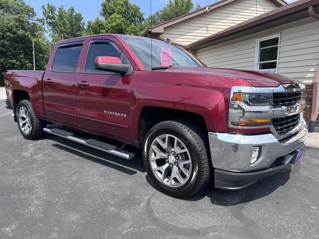Chevrolet Silverado 1500 4WD Crew Cab 143.5" LT w/1LT 2017