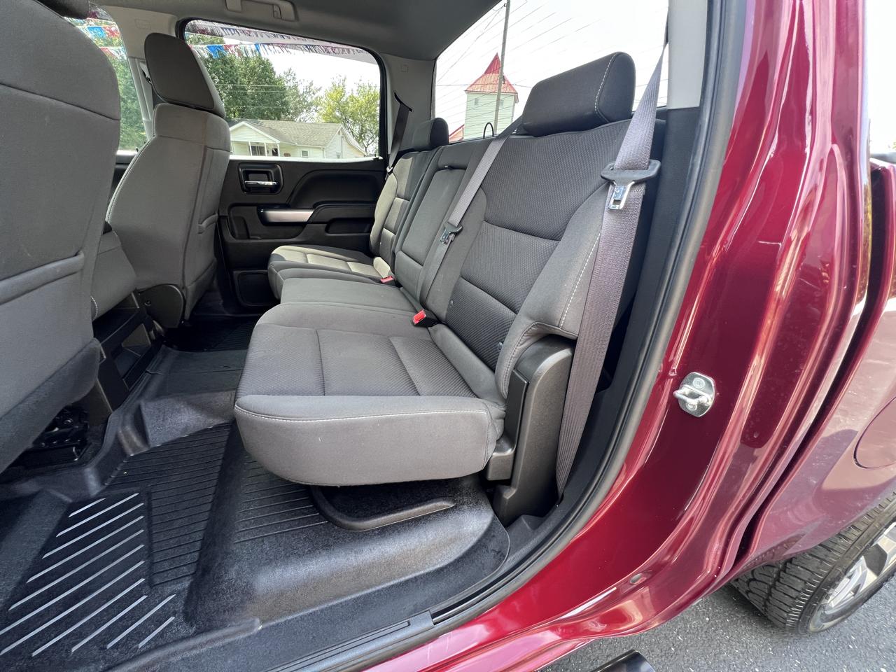 Chevrolet Silverado 1500 4WD Crew Cab 143.5" LT w/1LT 2017