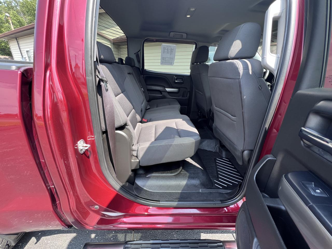 Chevrolet Silverado 1500 4WD Crew Cab 143.5" LT w/1LT 2017