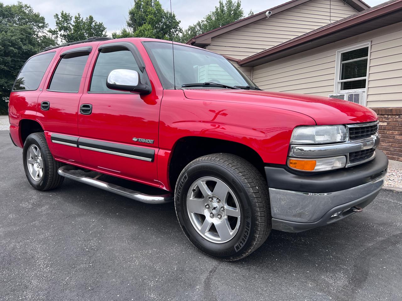 Chevrolet New Tahoe 4dr 4WD LS 2000