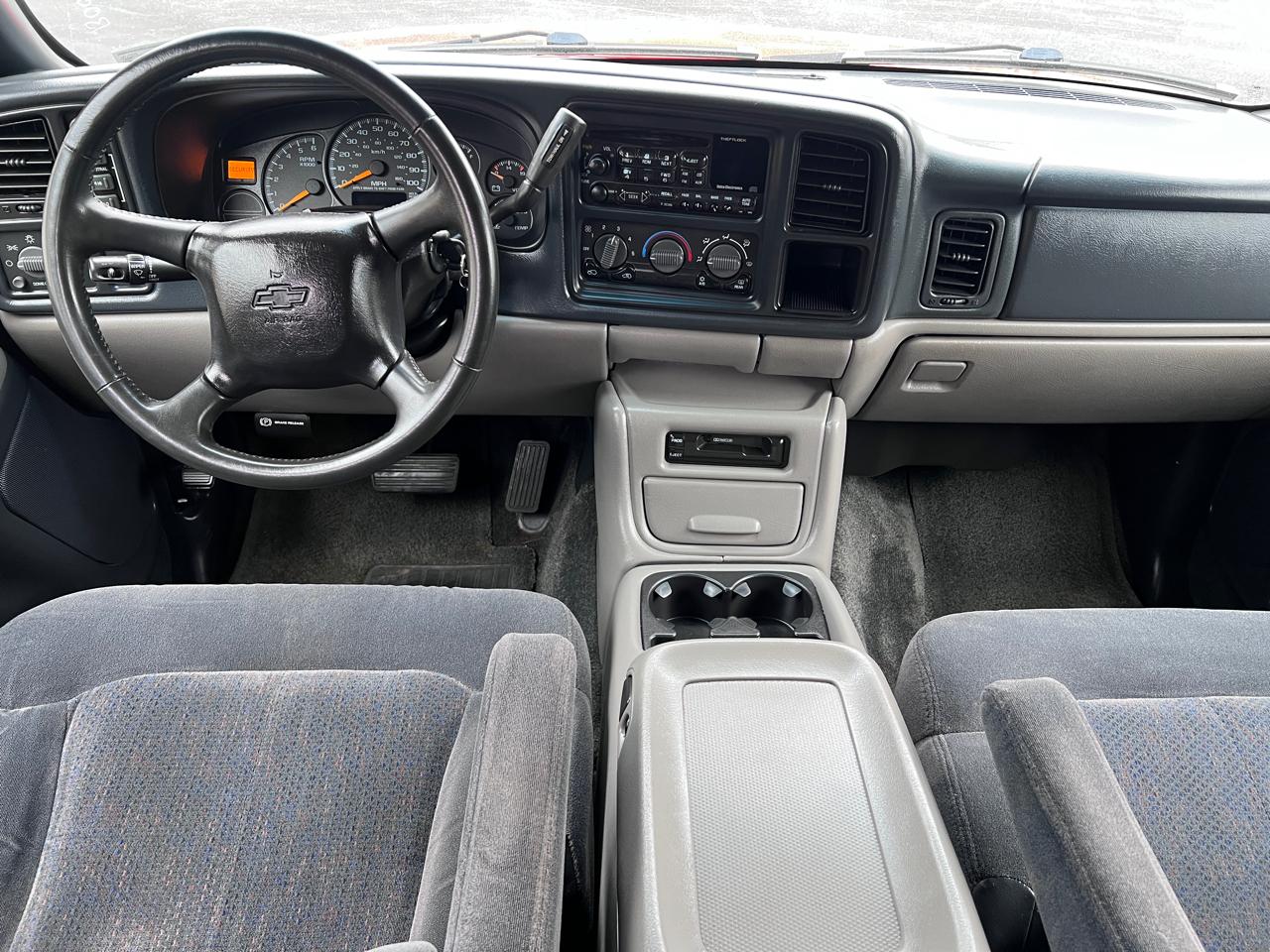 Chevrolet New Tahoe 4dr 4WD LS 2000