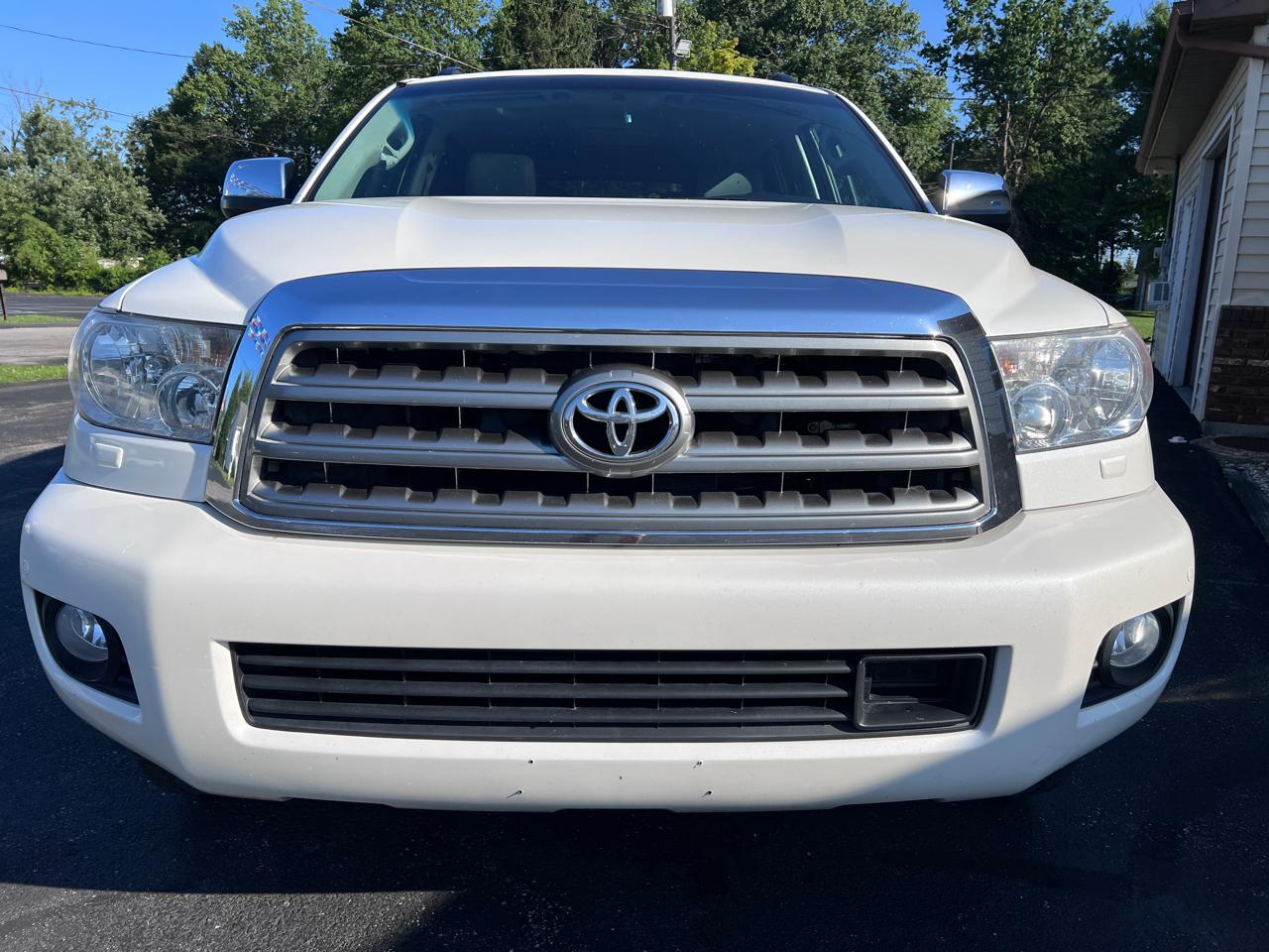 Toyota Sequoia Platinum 4WD FFV (Natl) 2017