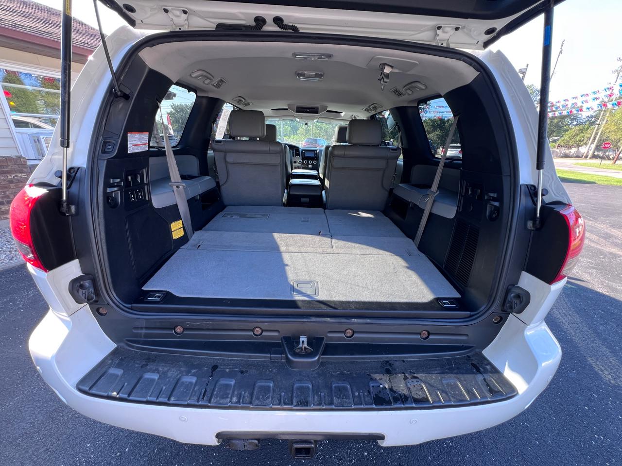 Toyota Sequoia Platinum 4WD FFV (Natl) 2017