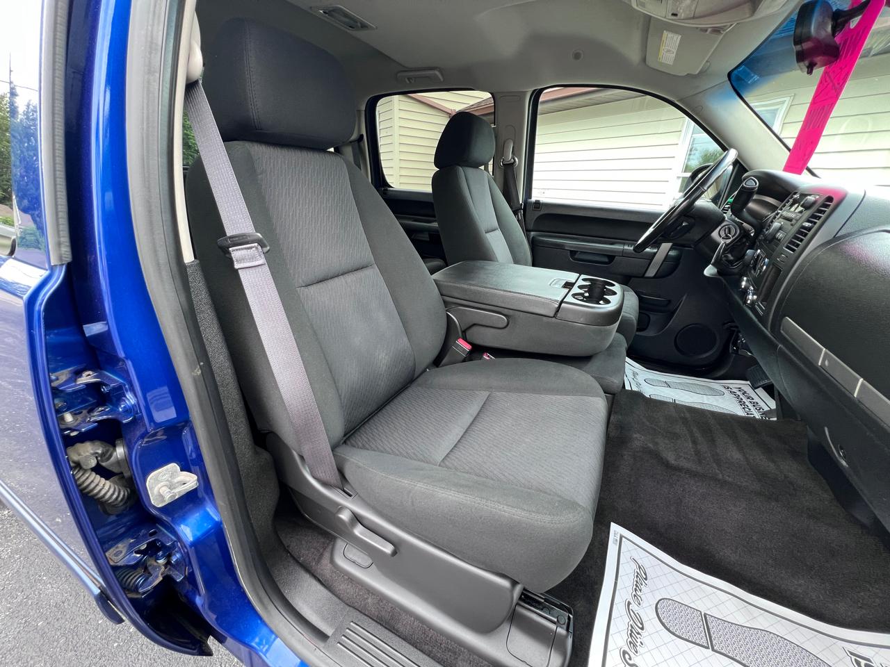 Chevrolet Silverado 2500HD 4WD Crew Cab 153.7" LT 2013