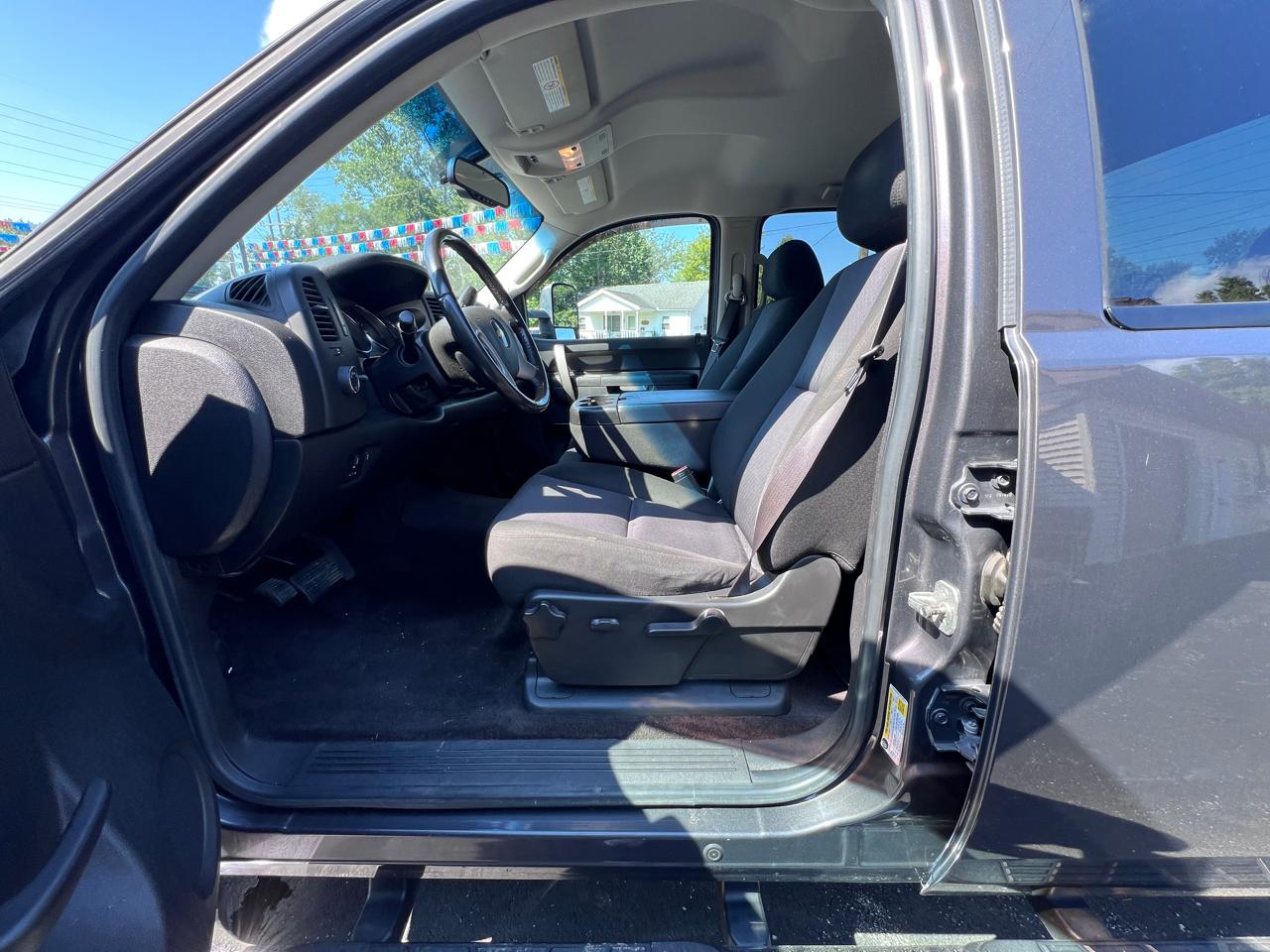 Chevrolet Silverado 2500HD 4WD Crew Cab 153" LT 2010
