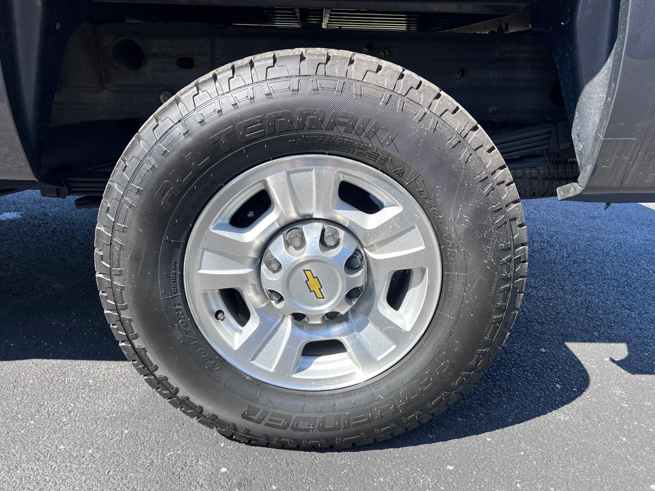 Chevrolet Silverado 2500HD 4WD Crew Cab 153" LT 2010