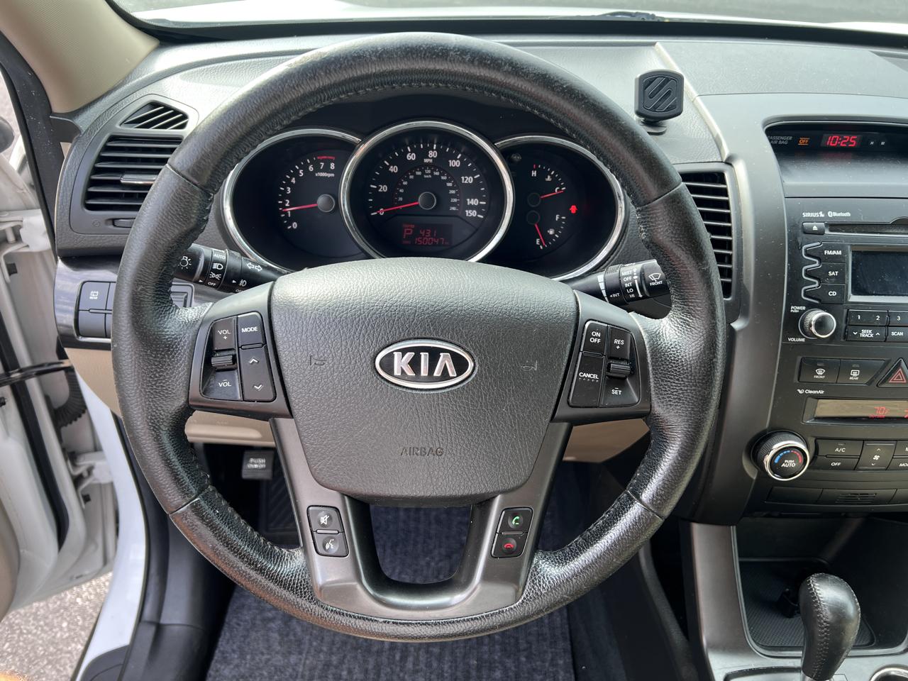 Kia Sorento 2WD 4dr V6 EX 2011