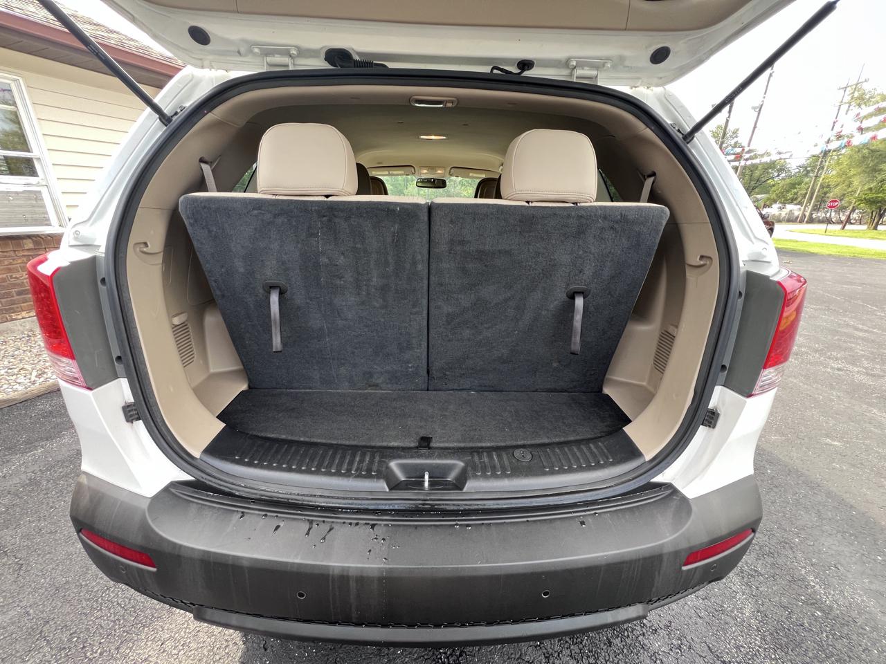 Kia Sorento 2WD 4dr V6 EX 2011