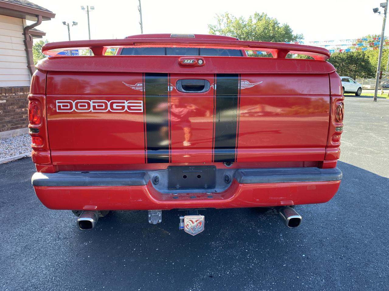 Dodge Ram 1500 2dr Club Cab 139" WB 2001