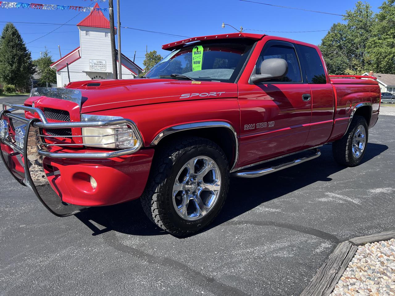 Dodge Ram 1500 2dr Club Cab 139" WB 2001