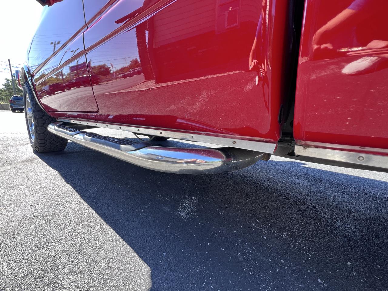 Dodge Ram 1500 2dr Club Cab 139" WB 2001