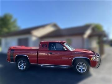 2001 Dodge Ram 1500 2dr Club Cab 139" WB