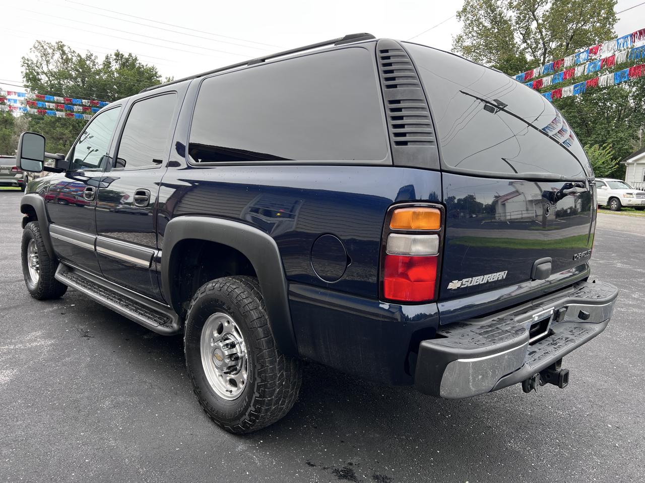 Chevrolet Suburban 4dr 2500 4WD LT 2005