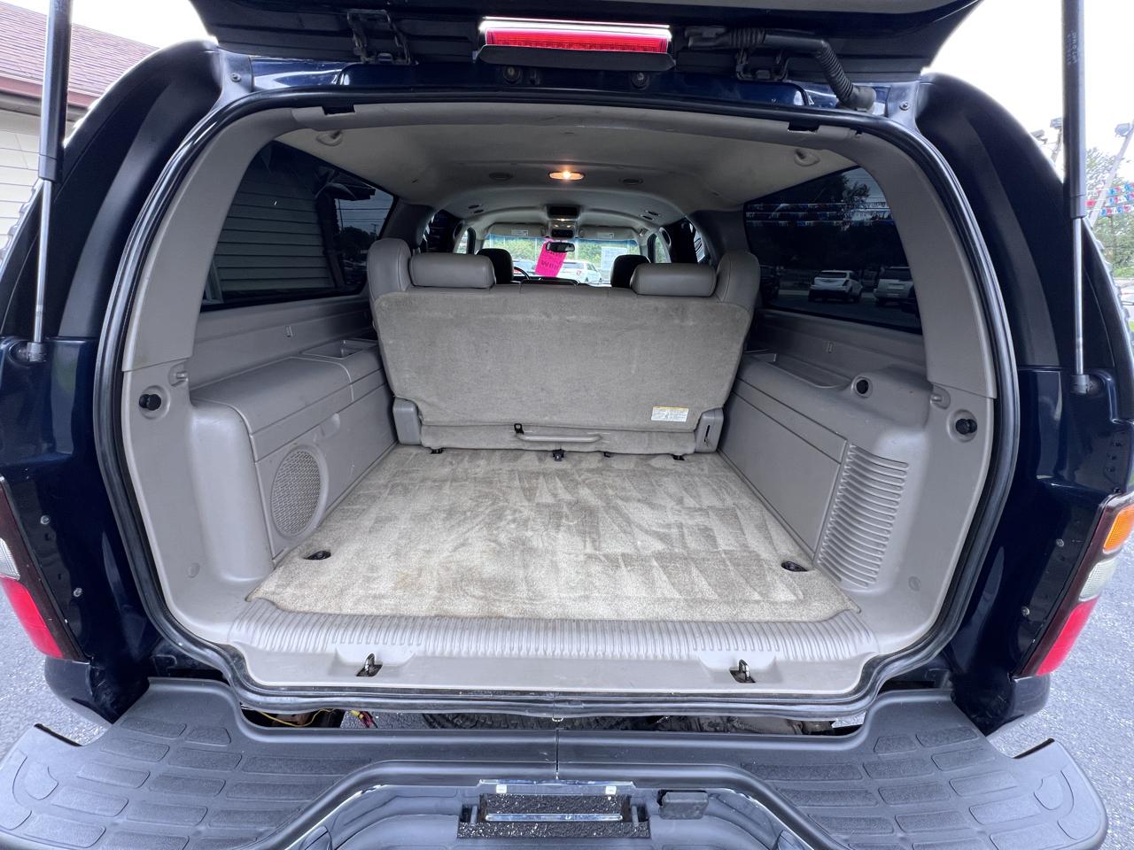Chevrolet Suburban 4dr 2500 4WD LT 2005